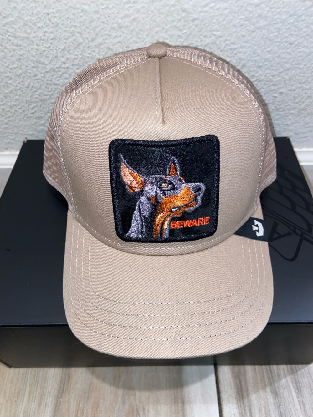 Goorin Bros. The Doberman Oak Tan Khaki - Picture 2 of 4